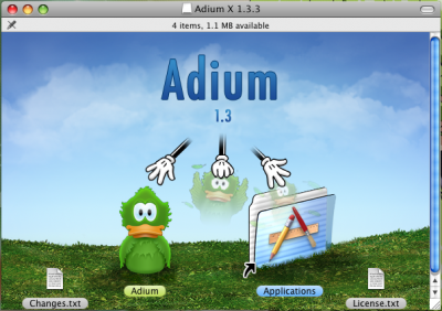 Linux: Adium, IM open source.
