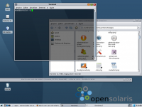 Linux: Slack com cara de Solaris (Gnome, XFCE e Emerald).